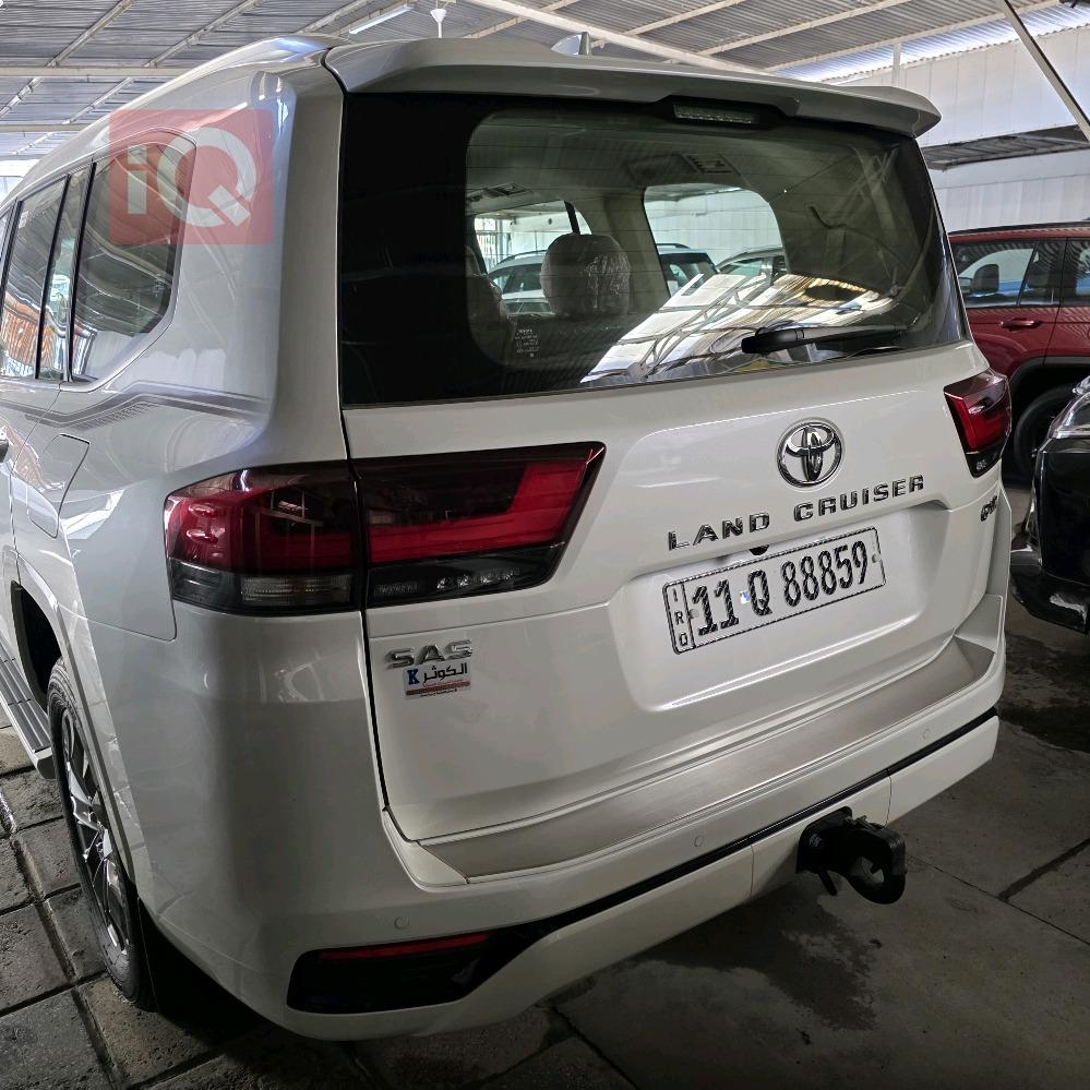 تويوتا لاندكروزر